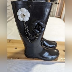 Dirty Laundry Women's Rhane Black Rain Boots Size 7 Flowers Chains.